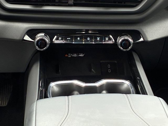 New 2025 Chevrolet Silverado EV LT image 20