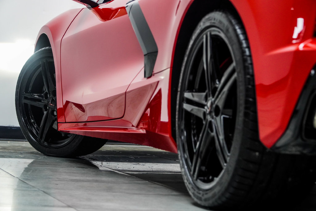 Used 2024 Chevrolet Corvette Stingray Premium Cpe w/ Z51 Performance Package RWD image 21