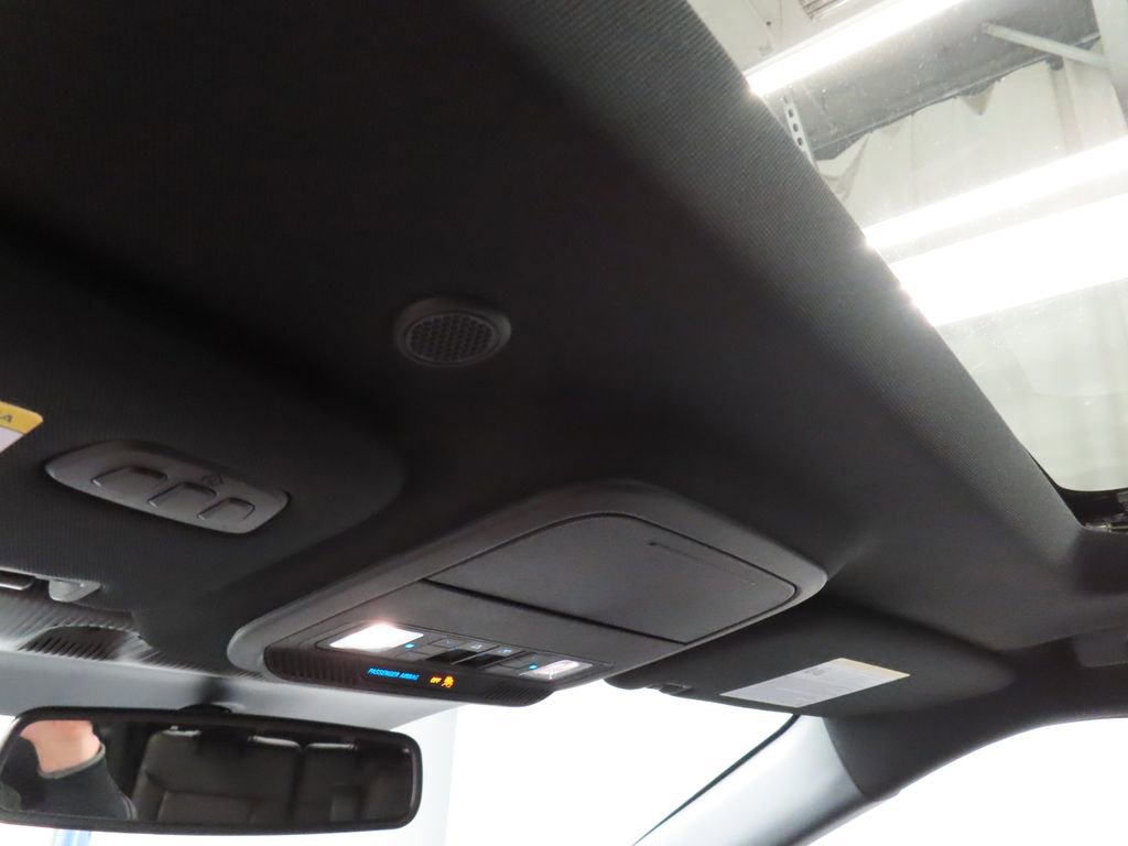 Used 2025 Ford Explorer Platinum w/ Ultimate Package image 28