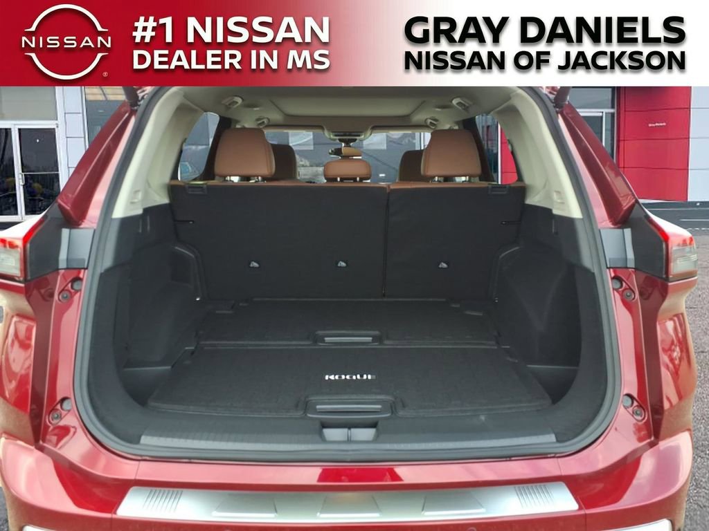 New 2026 Nissan Rogue Platinum image 8
