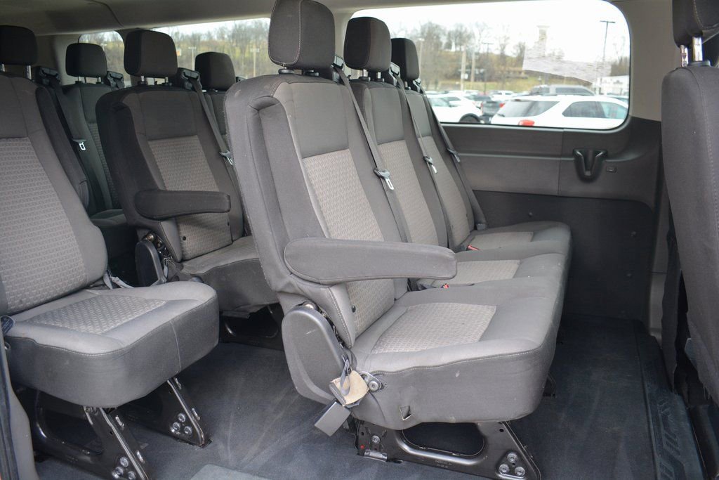 Used 2023 Ford Transit 350 XLT image 18