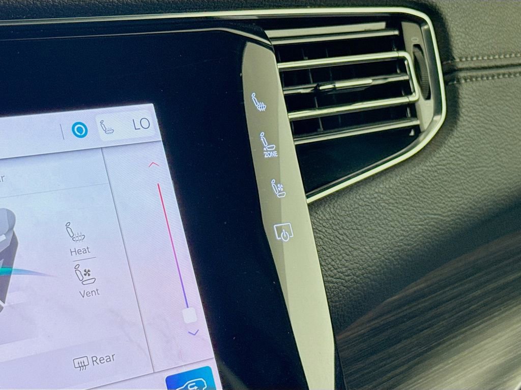 Used 2023 Jeep Wagoneer Series III w/ Preferred Equipment Group image 23