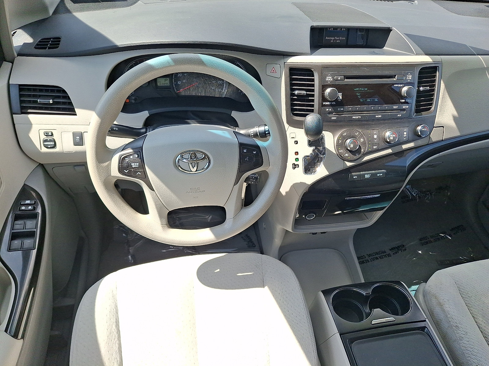 Used 2012 Toyota Sienna LE w/ Towing Pkg FWD image 12