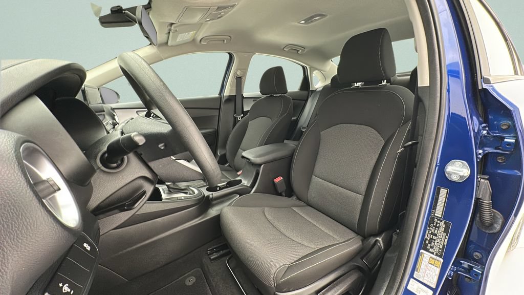 Used 2023 Kia Forte LXS FWD image 13