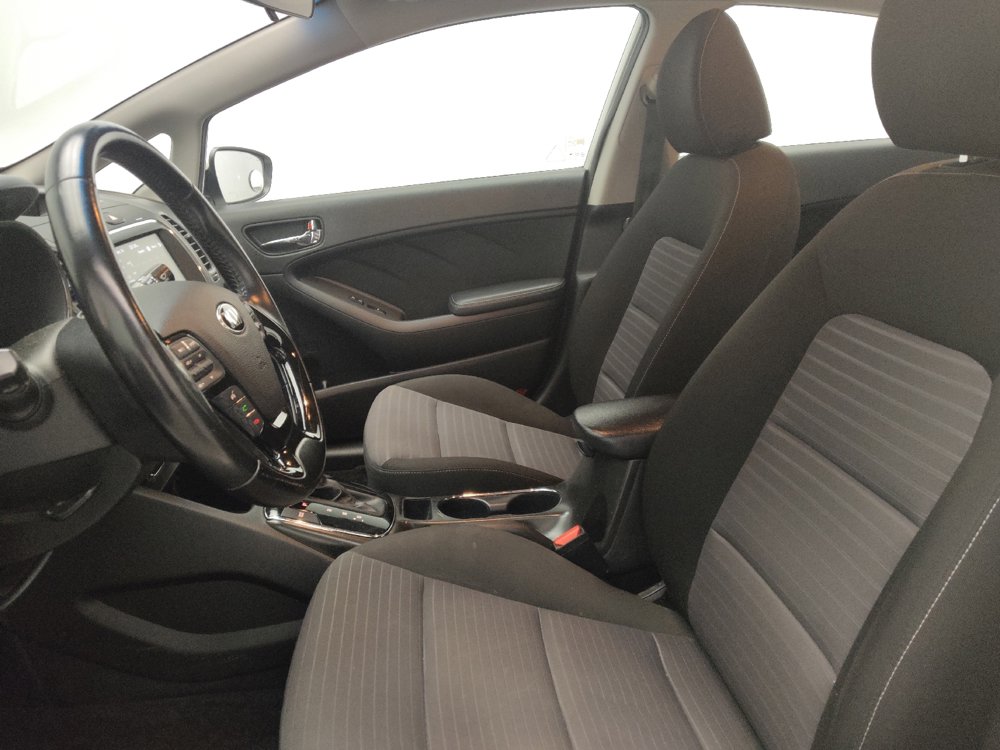 Used 2017 Kia Forte S image 17