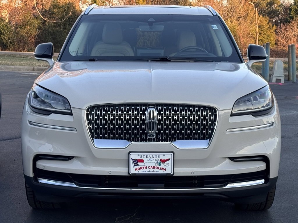 Used 2023 Lincoln Aviator Reserve w/ Equipment Group 201A image 19