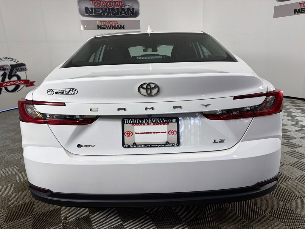 Used 2025 Toyota Camry LE image 4