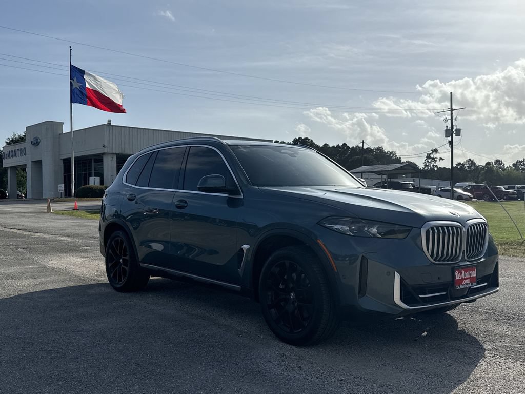 Used 2024 BMW X5 sDrive40i w/ Parking Assistance Package RWD image 3