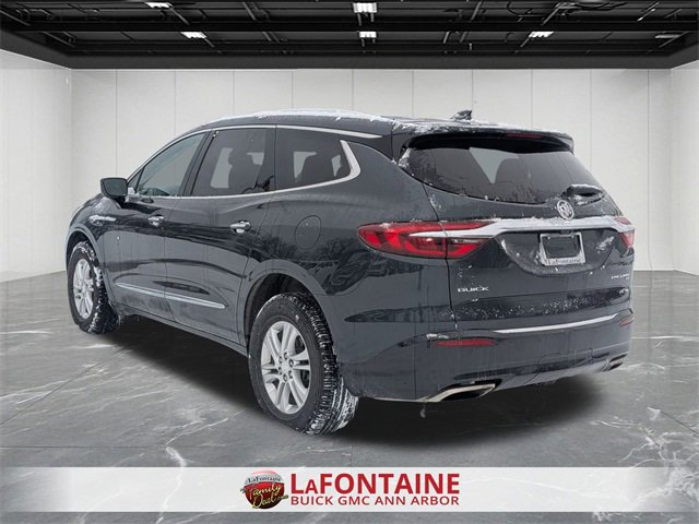Certified 2018 Buick Enclave Essence image 3