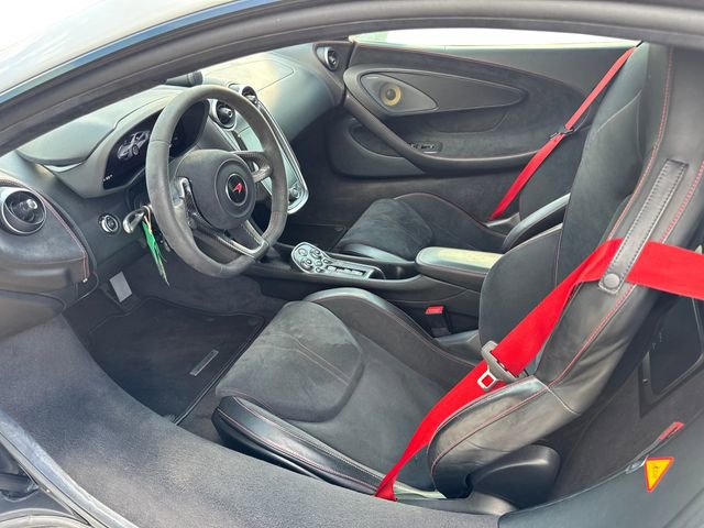 Used 2017 McLaren 570S Coupe image 9