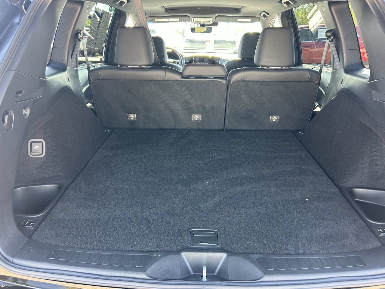 Used 2025 Honda Passport Black Edition image 10