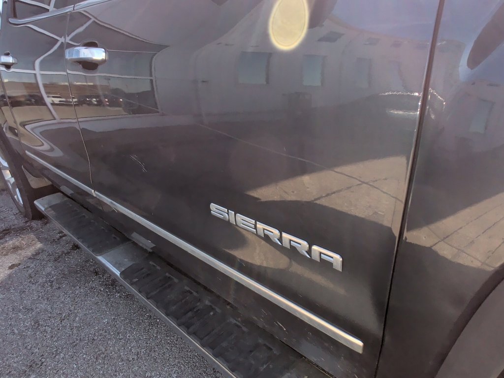 Used 2018 GMC Sierra 1500 SLT w/ SLT Premium Package AWD/4WD image 12