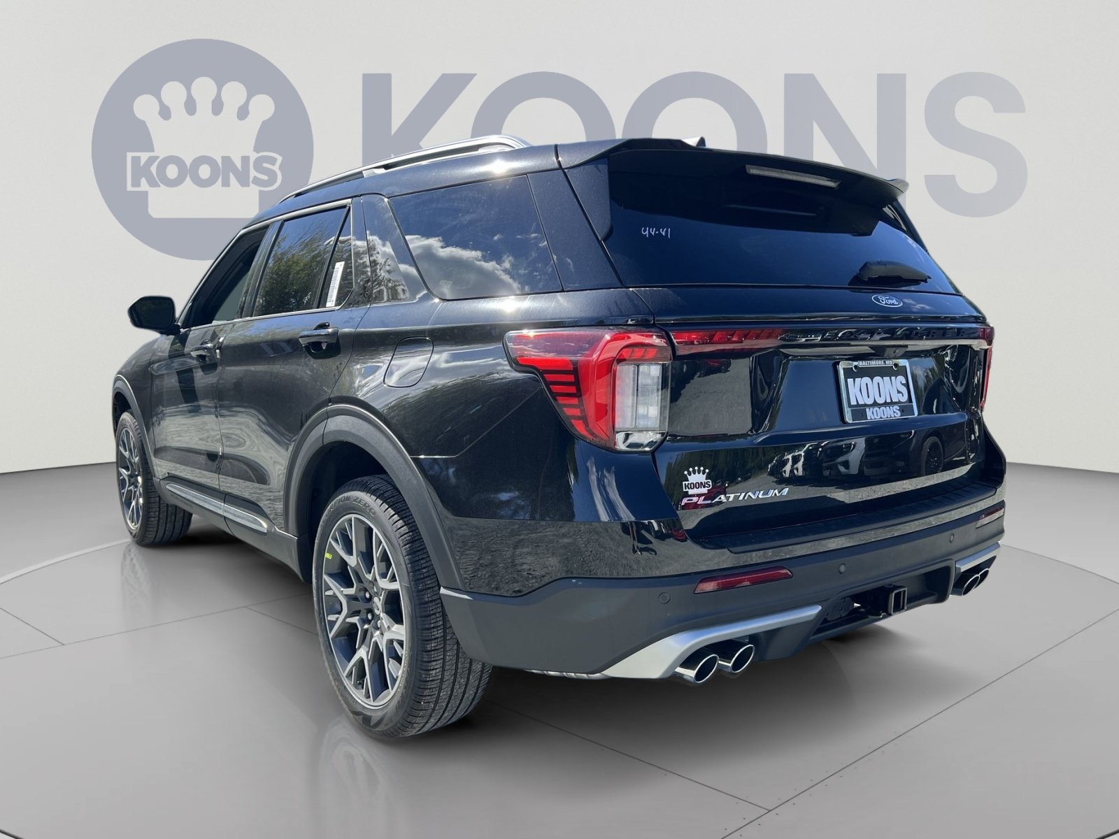New 2027 Ford Explorer Platinum w/ 3.0L Ultimate Package AWD/4WD image 4