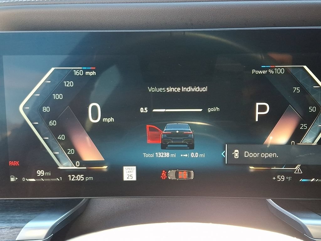 Certified 2025 BMW 760i xDrive w/ Executive Package AWD/4WD image 22
