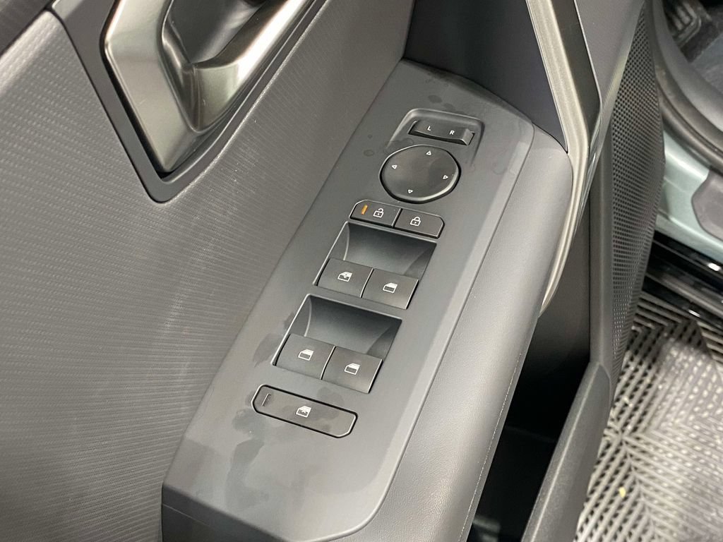 New 2027 Kia Seltos X-Line S w/ X-Line S Premium Package AWD/4WD image 22