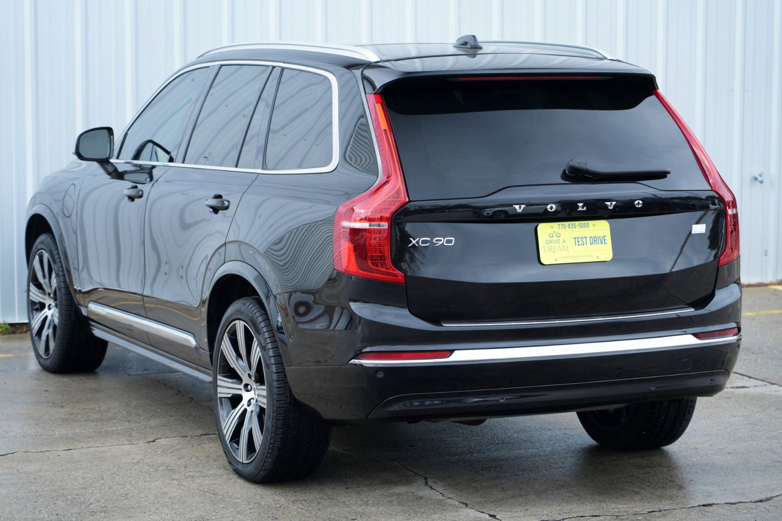 Used 2024 Volvo XC90 T8 Ultimate w/ Lounge Package image 50
