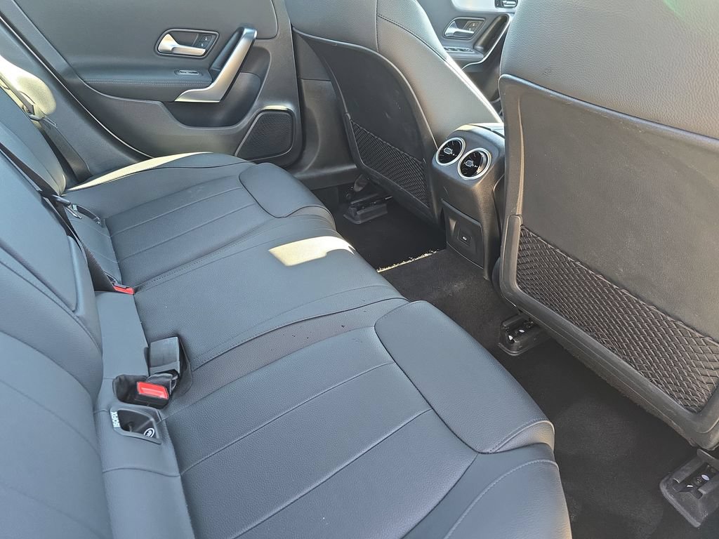 Used 2025 Mercedes-Benz CLA 250 image 13
