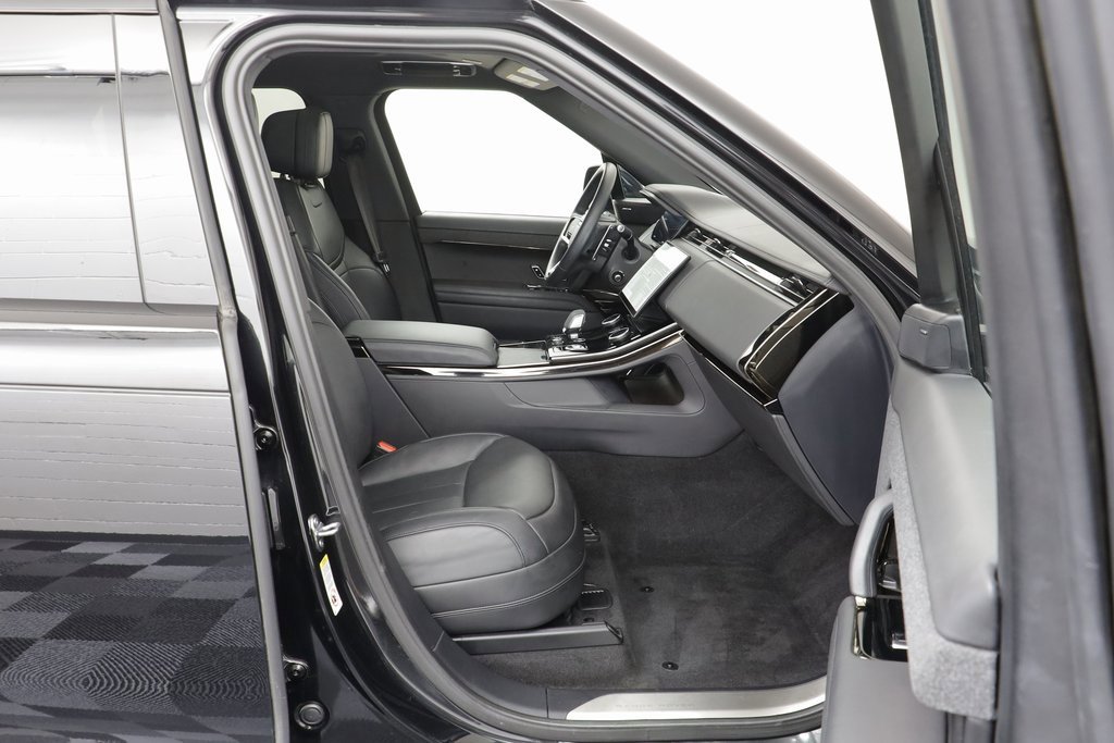 Used 2023 Land Rover Range Rover Sport SE Dynamic image 19