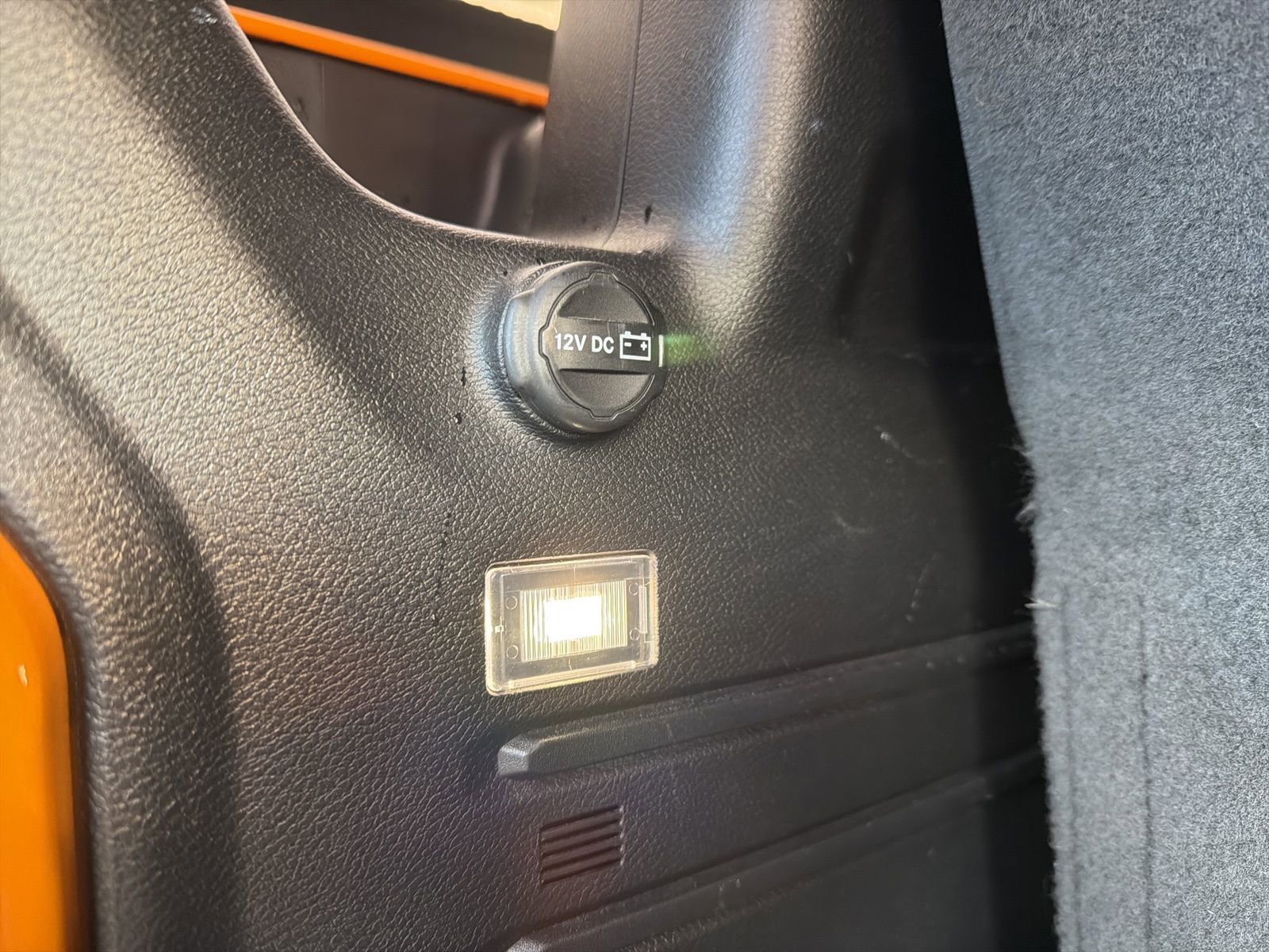 Used 2021 Jeep Wrangler Sport S image 29