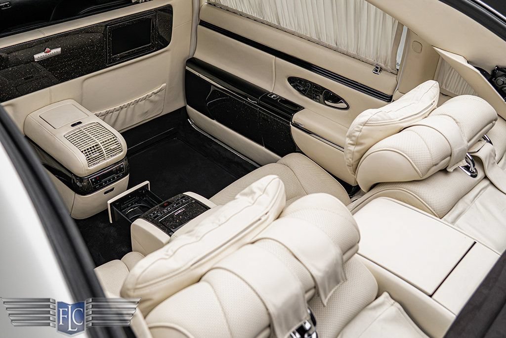 Used 2009 Maybach 62 S RWD image 13