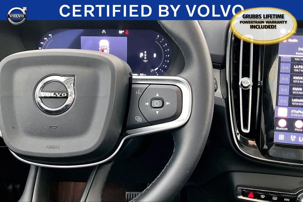 Certified 2025 Volvo XC40 B5 Core image 28
