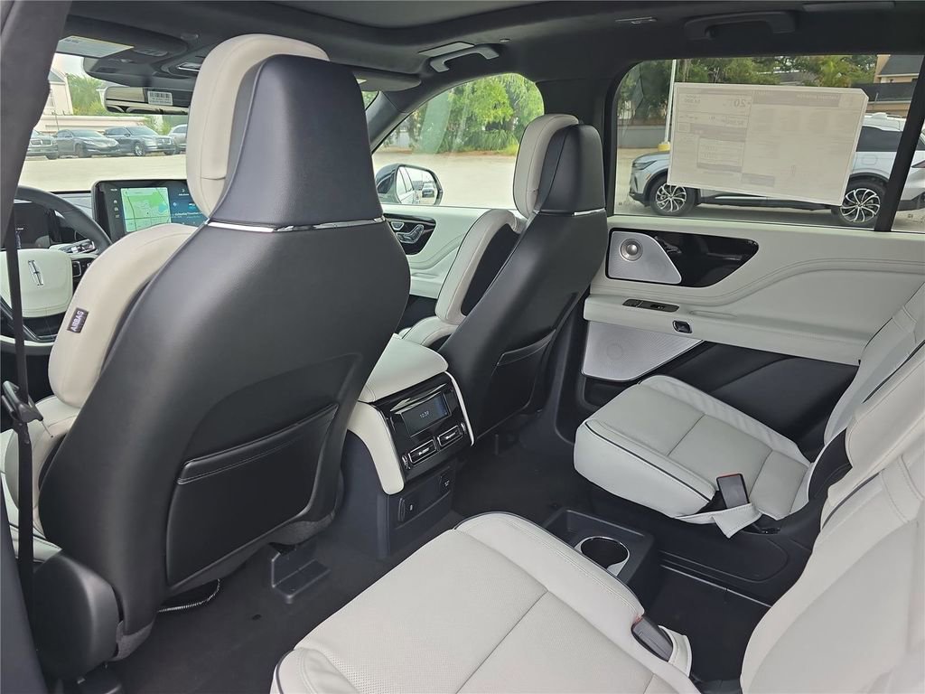 New 2026 Lincoln Aviator Black Label image 10
