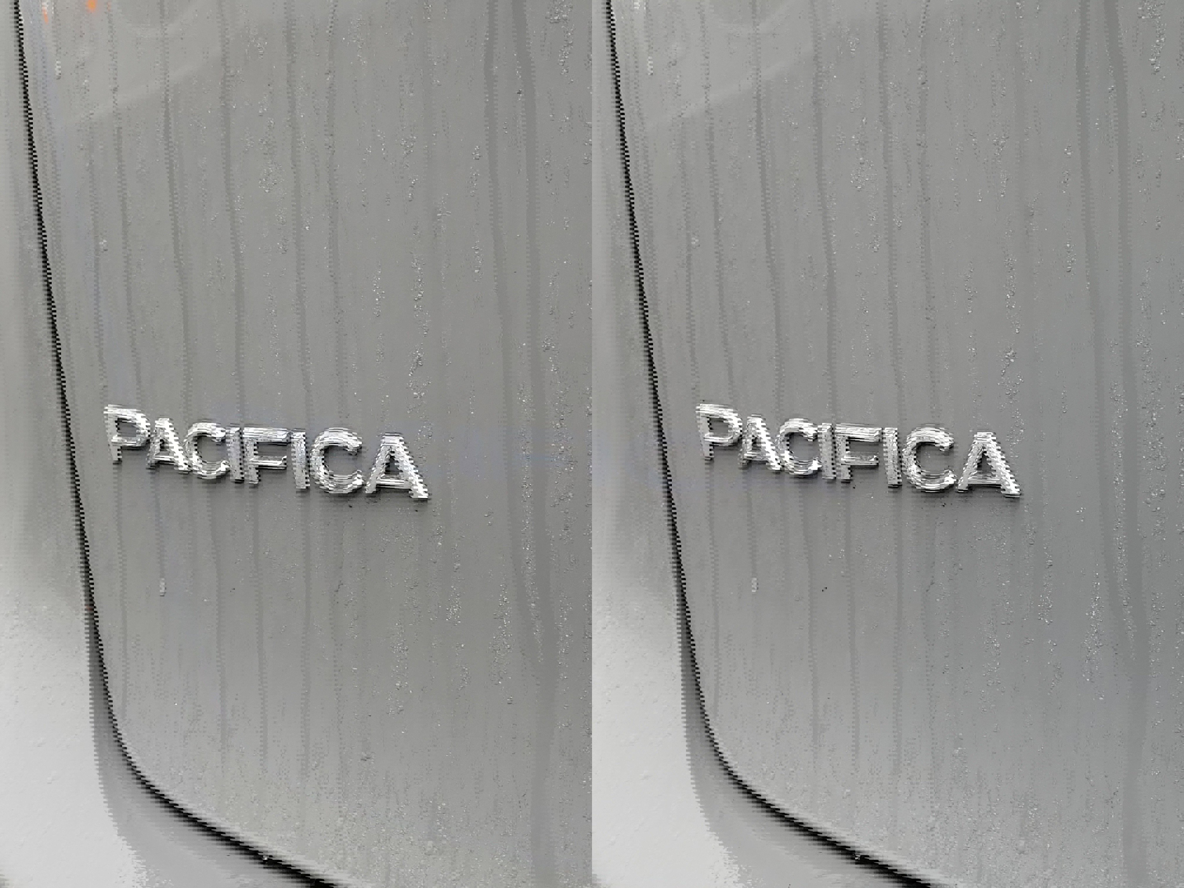 Used 2023 Chrysler Pacifica Touring-L image 6