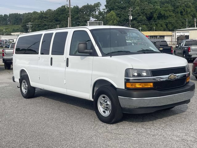 Used 2025 Chevrolet Express 3500 LT w/ LT Preferred Equipment Group RWD video 1
