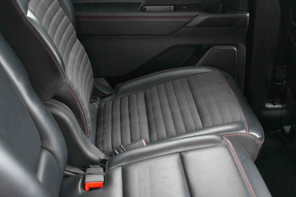 Used 2025 Ford Explorer ST-Line AWD/4WD image 29