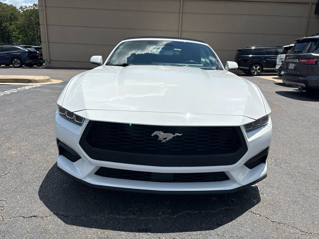 Used 2025 Ford Mustang Premium RWD video 2