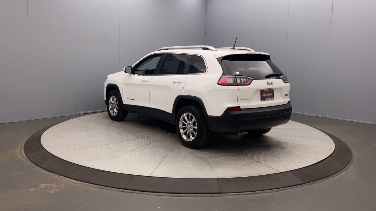 Used 2021 Jeep Cherokee Latitude Plus AWD/4WD image 3