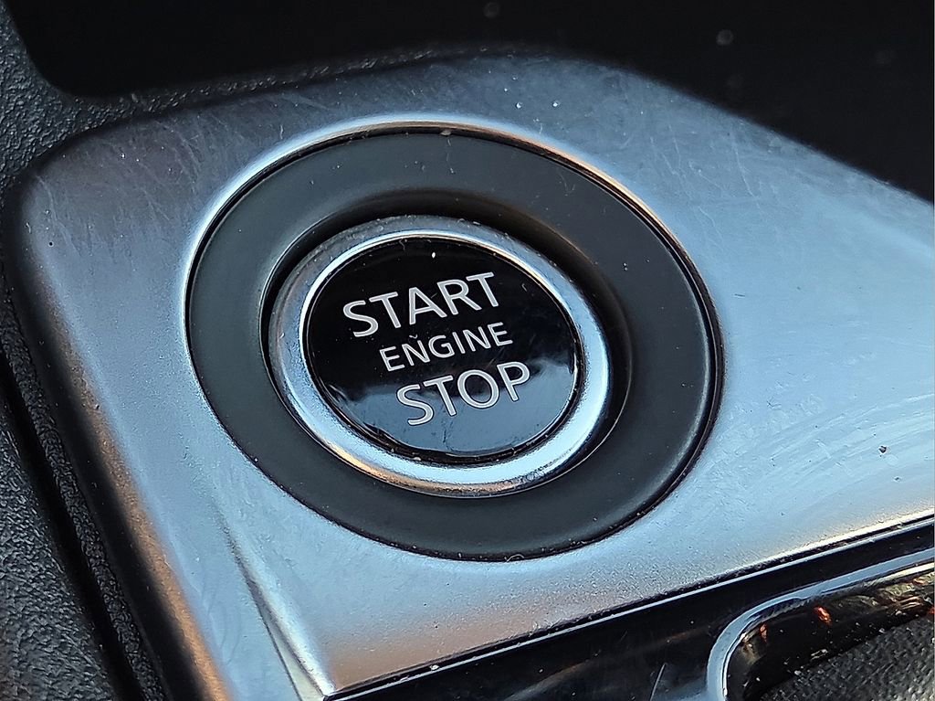 Used 2025 Nissan Sentra SR image 28