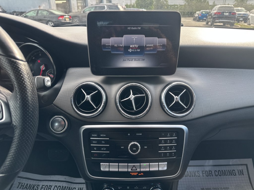Used 2019 Mercedes-Benz CLA 250 4MATIC image 32