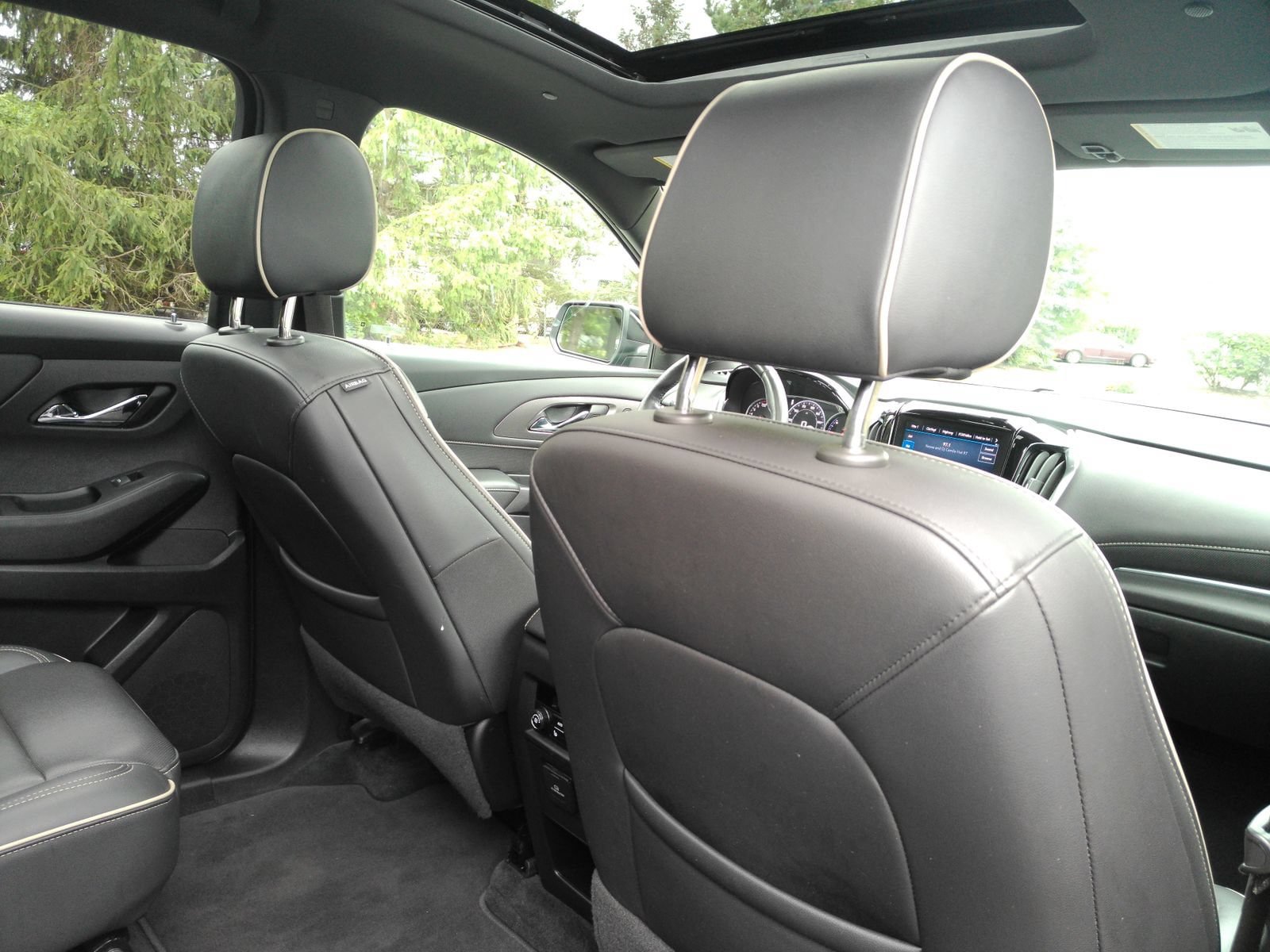 Certified 2022 Chevrolet Traverse Premier AWD/4WD image 20