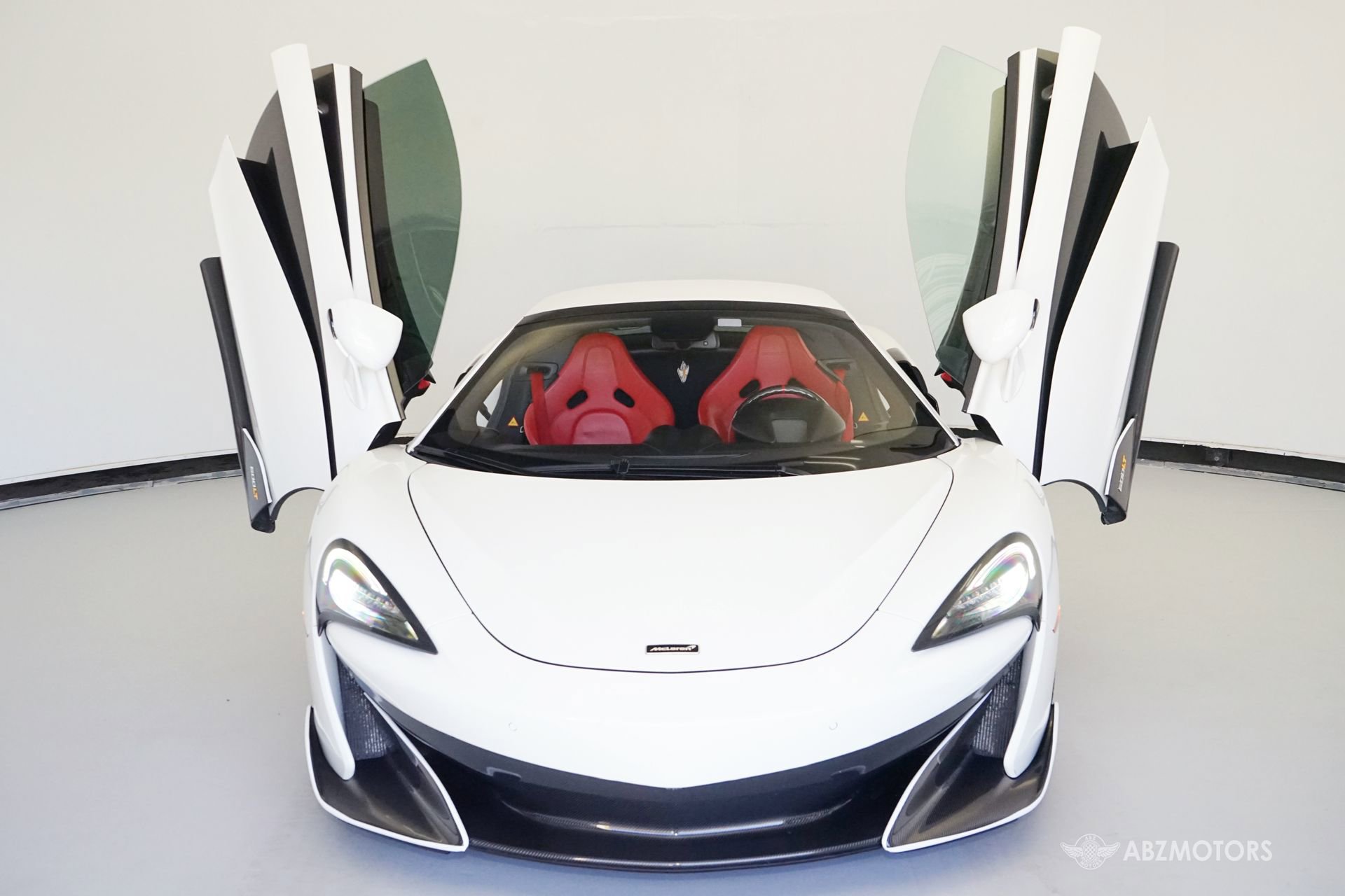 Used 2020 McLaren 600LT Spider image 3
