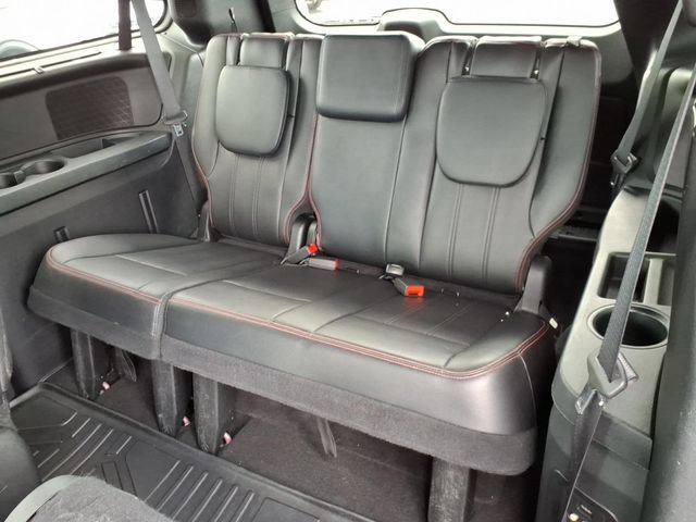 Used 2017 Dodge Grand Caravan GT w/ Safety Sphere Group FWD image 10