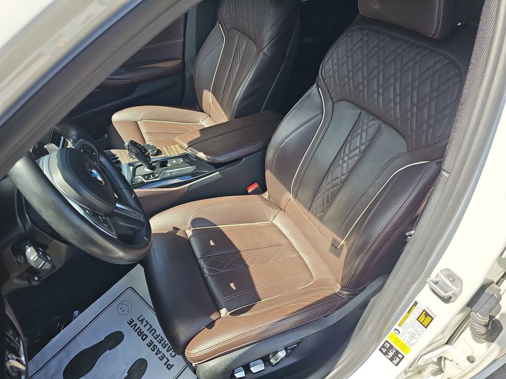 Used 2019 BMW M550i xDrive w/ Premium Package image 18
