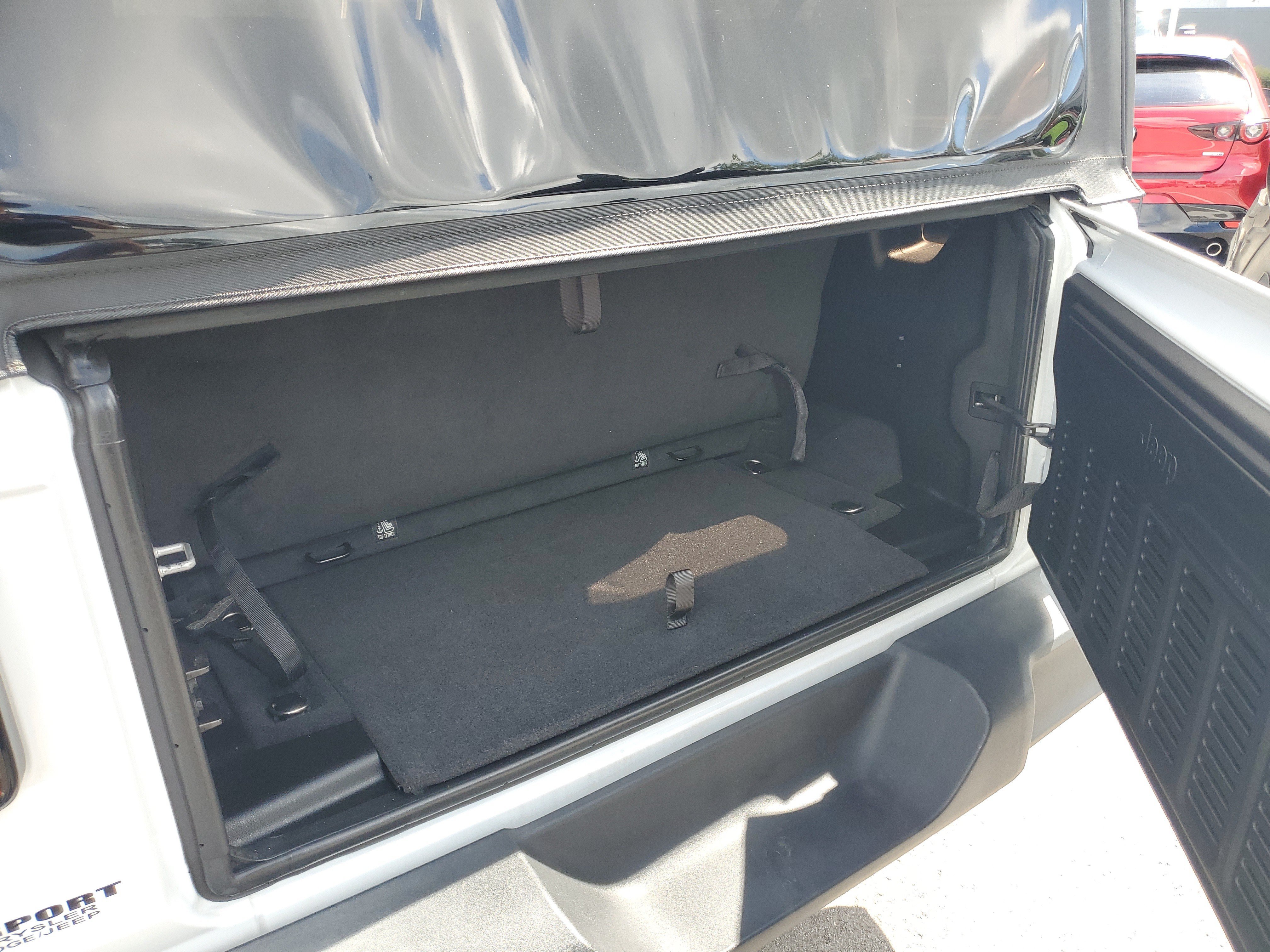 Used 2021 Jeep Wrangler Sport AWD/4WD image 8