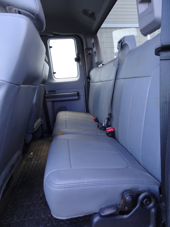 Used 2014 Ford F550 4x4 SuperCab Super Duty image 11