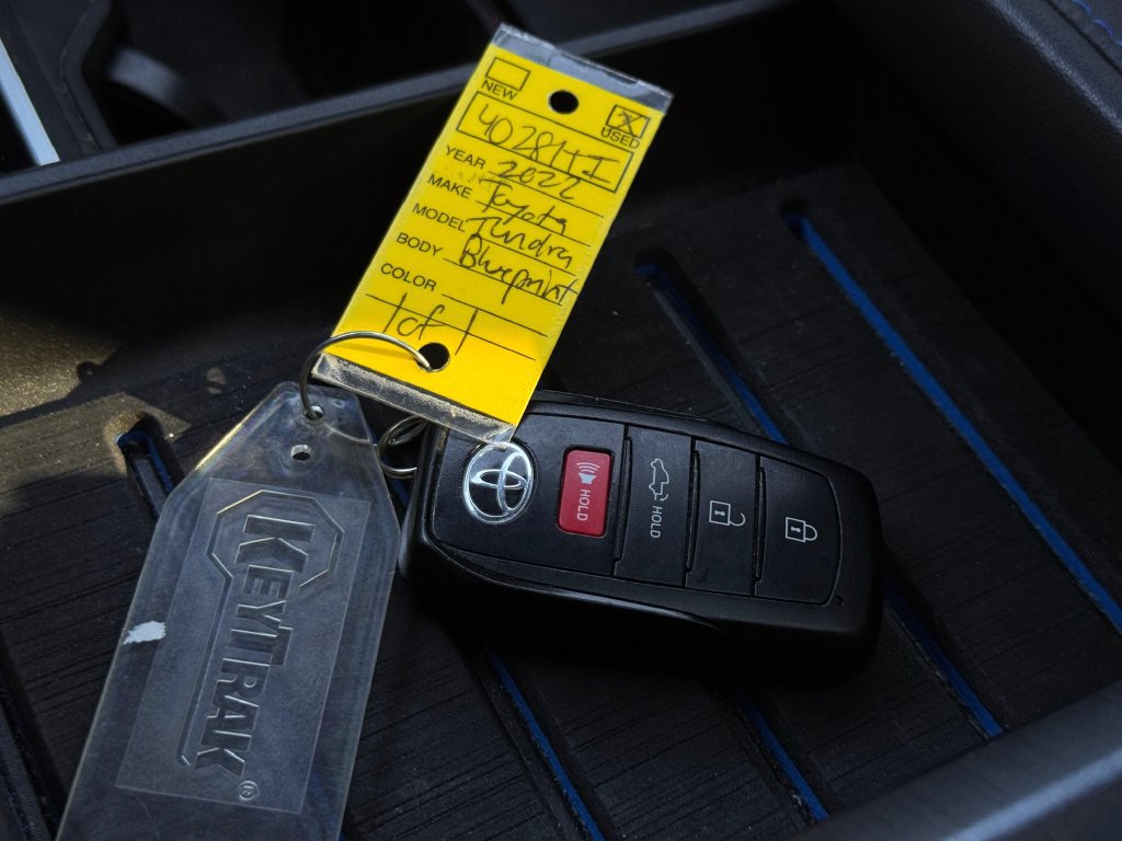 Certified 2022 Toyota Tundra Platinum AWD/4WD image 9