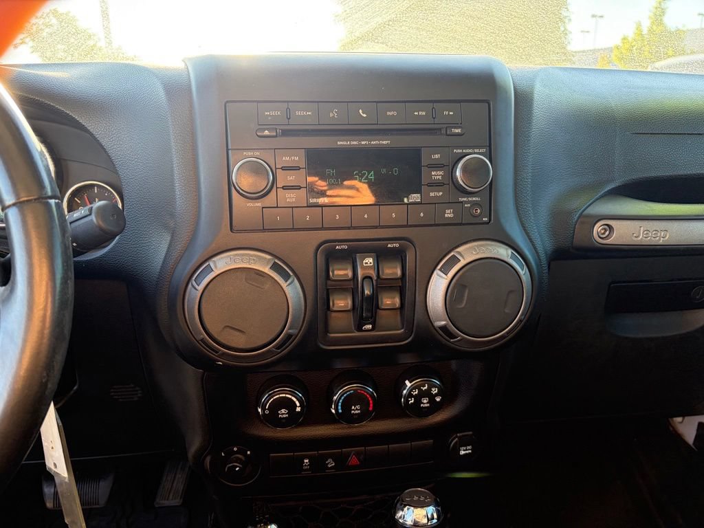 Used 2016 Jeep Wrangler Unlimited Sport w/ Quick Order Package 24S AWD/4WD image 33