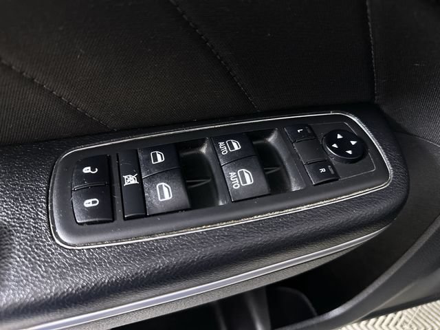 Used 2019 Dodge Charger SXT RWD image 24