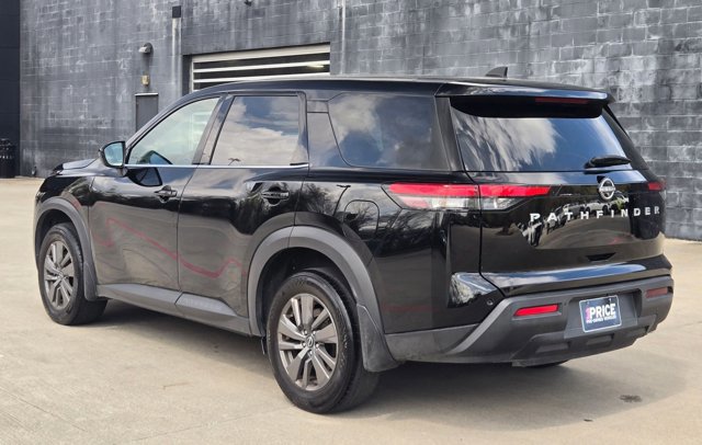 Used 2024 Nissan Pathfinder S image 7