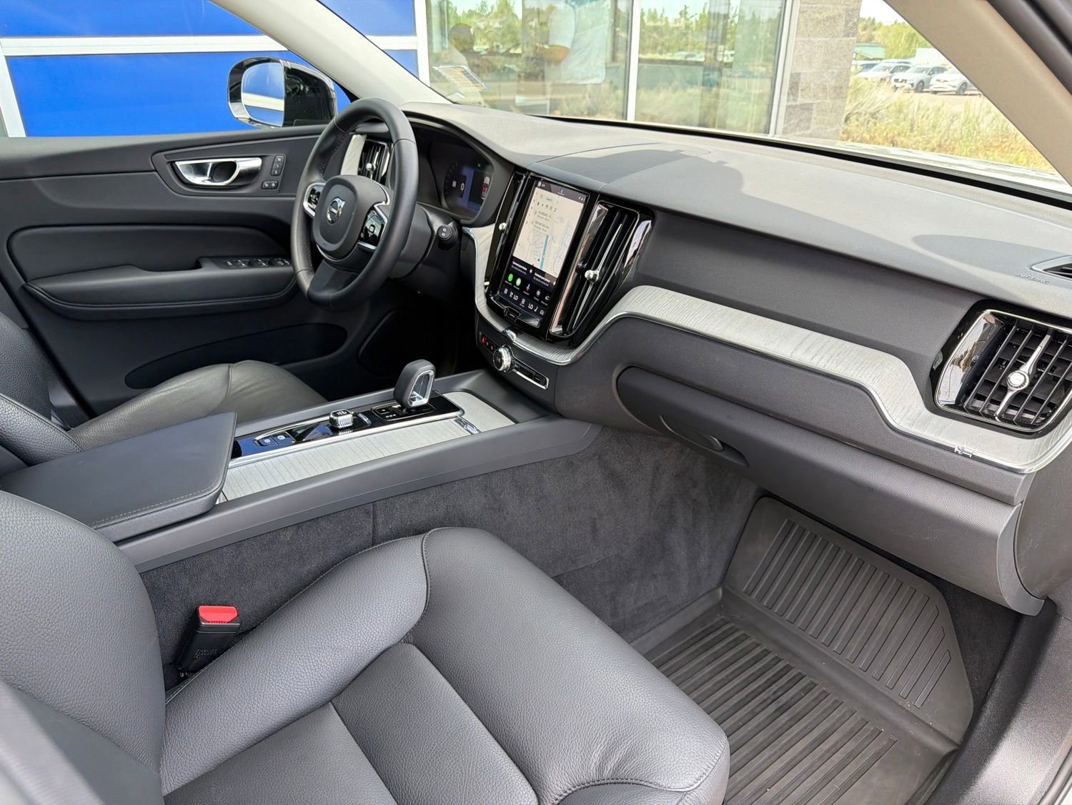 Used 2025 Volvo XC60 T8 Plus w/ Protection Package Premier AWD/4WD image 15
