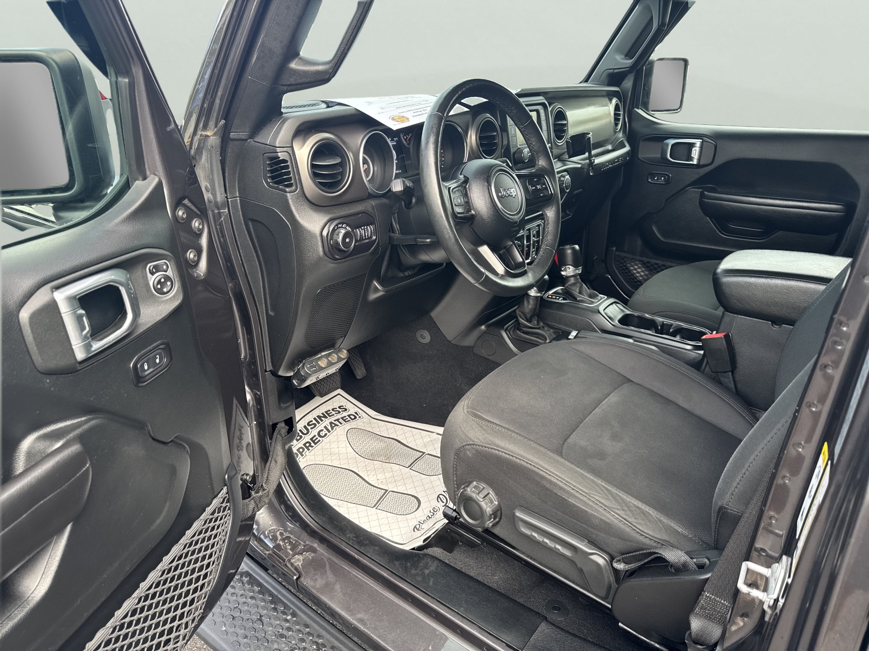 Used 2018 Jeep Wrangler Unlimited Sport S AWD/4WD image 12