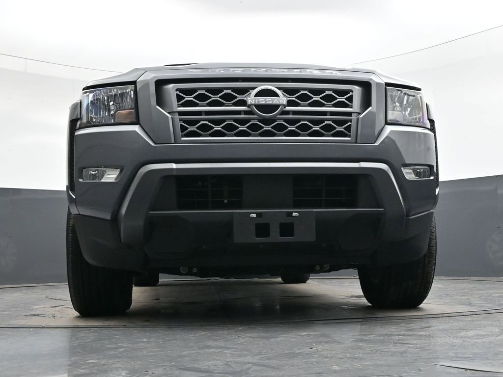 Used 2024 Nissan Frontier SV w/ Technology Package image 40