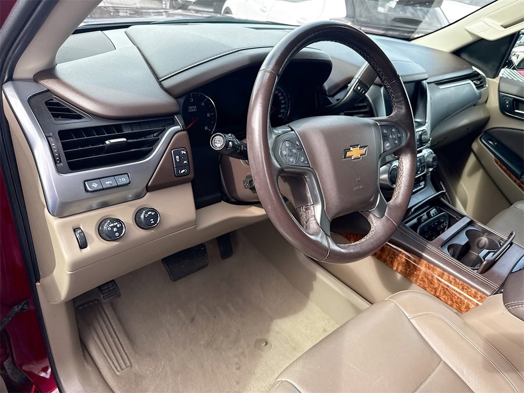 Used 2020 Chevrolet Suburban Premier image 10