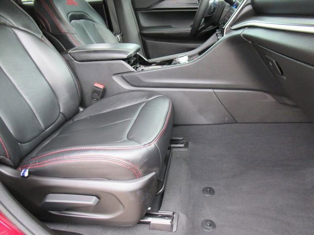 Certified 2023 Jeep Grand Cherokee Altitude image 9