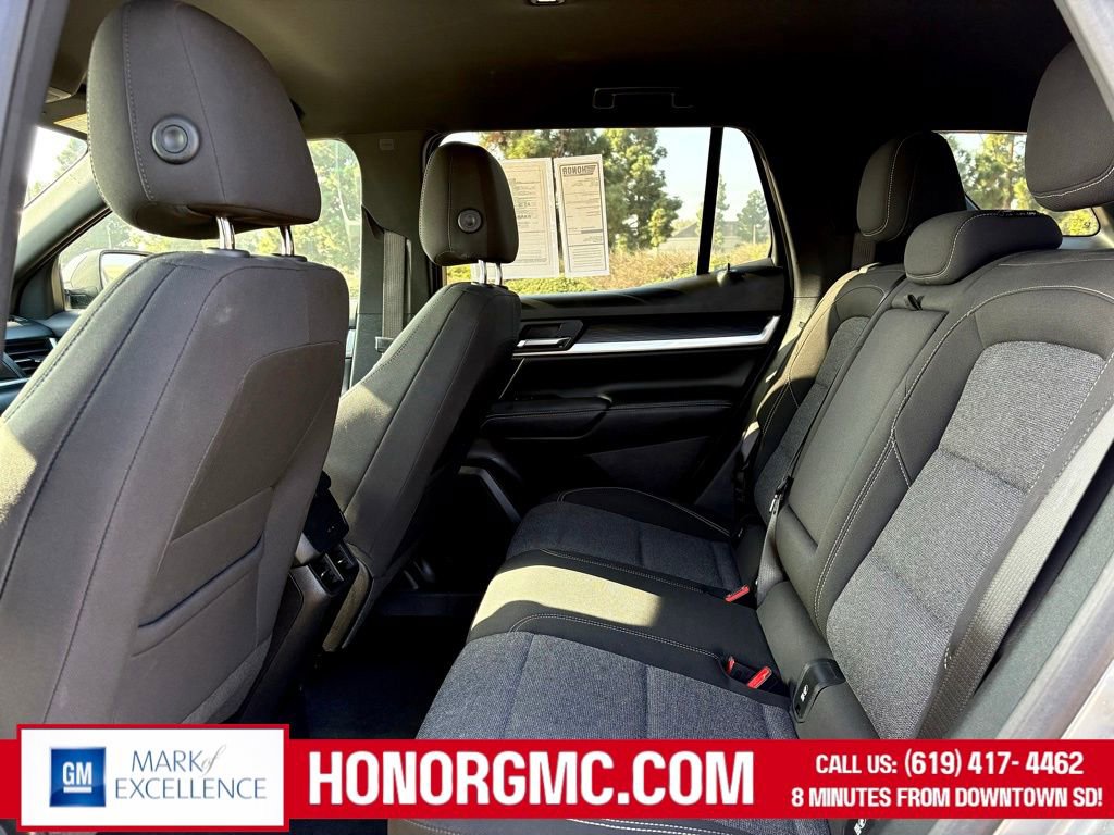 Used 2025 GMC Terrain Elevation image 15