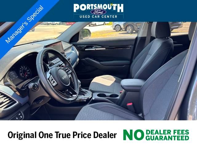 Used 2023 Kia Seltos Nightfall Edition image 3